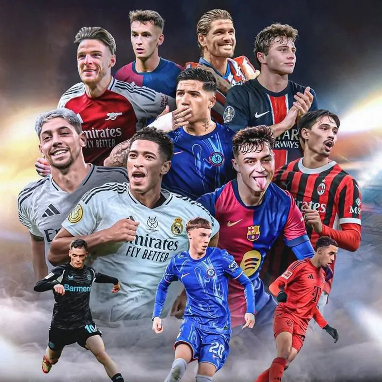 PHBET Free 28 APK showing a selection of popular casino games from various providers.